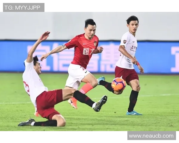 亚自由与图库曼体育激战正酣谁能在这场较量中笑到最后