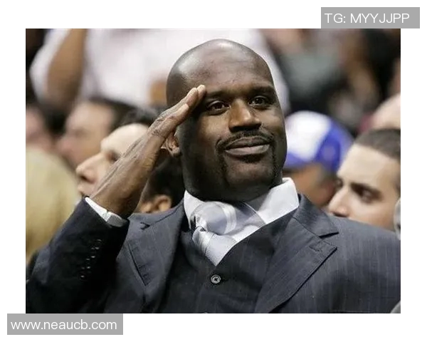 京多安的传奇之路：从青涩小将到世界足球巨星的蜕变与荣耀