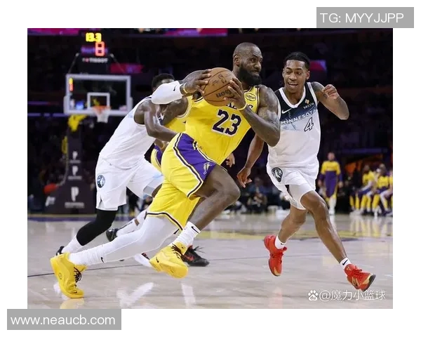 詹姆斯对阵森林狼的精彩数据分析与比赛回顾