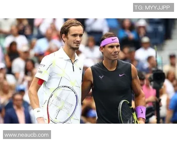 热火与勇士全场激战回顾球星表现与战术分析一网打尽 热火与勇士全场激战回顾球星表现与战术分析一网打尽