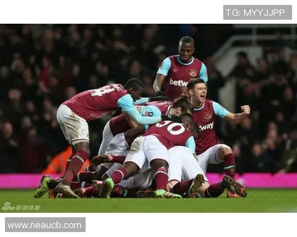 西汉姆联对阵利物浦精彩比赛视频回顾与分析